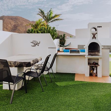 פלאיה בלנקה Villa Lanzarote Deluxe & Spa Pool מראה חיצוני תמונה
