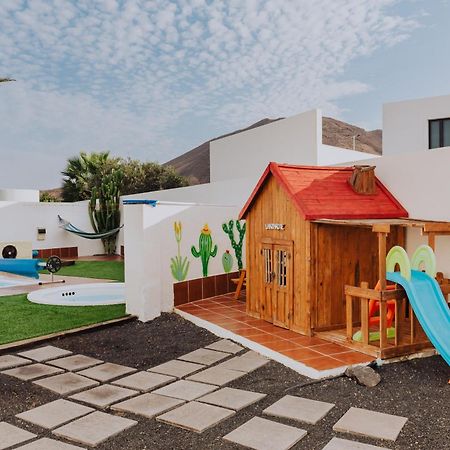 פלאיה בלנקה Villa Lanzarote Deluxe & Spa Pool מראה חיצוני תמונה