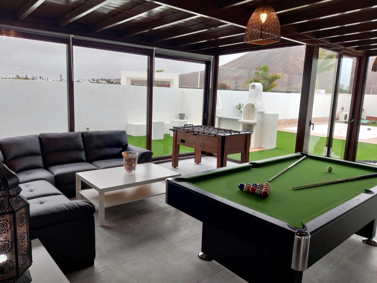 פלאיה בלנקה Villa Lanzarote Deluxe & Spa Pool מראה חיצוני תמונה