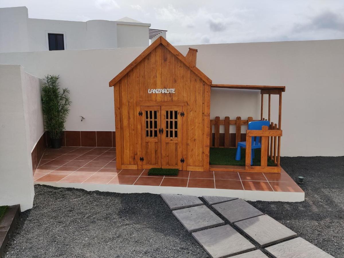 פלאיה בלנקה Villa Lanzarote Deluxe & Spa Pool מראה חיצוני תמונה