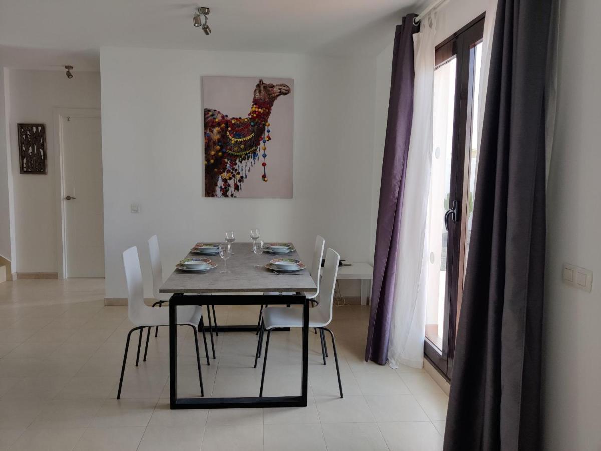 פלאיה בלנקה Villa Lanzarote Deluxe & Spa Pool מראה חיצוני תמונה