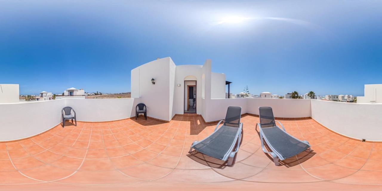 פלאיה בלנקה Villa Lanzarote Deluxe & Spa Pool מראה חיצוני תמונה
