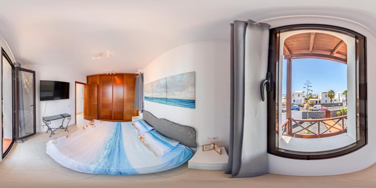 פלאיה בלנקה Villa Lanzarote Deluxe & Spa Pool מראה חיצוני תמונה