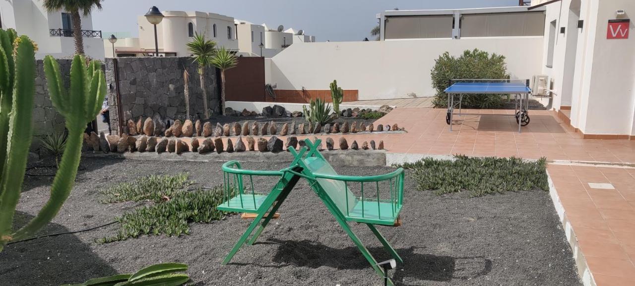 פלאיה בלנקה Villa Lanzarote Deluxe & Spa Pool מראה חיצוני תמונה