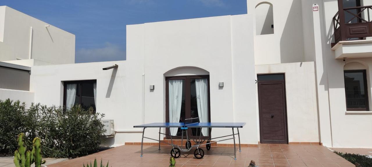 פלאיה בלנקה Villa Lanzarote Deluxe & Spa Pool מראה חיצוני תמונה