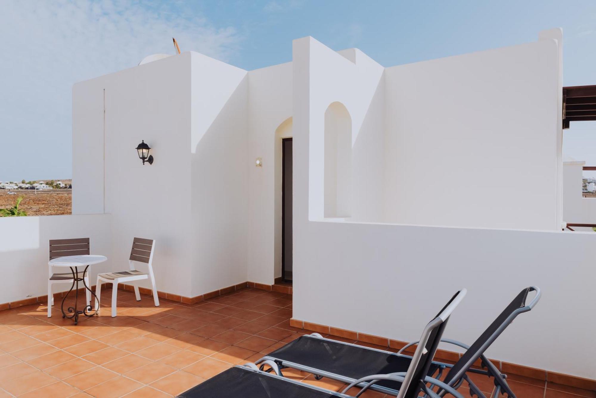 פלאיה בלנקה Villa Lanzarote Deluxe & Spa Pool מראה חיצוני תמונה