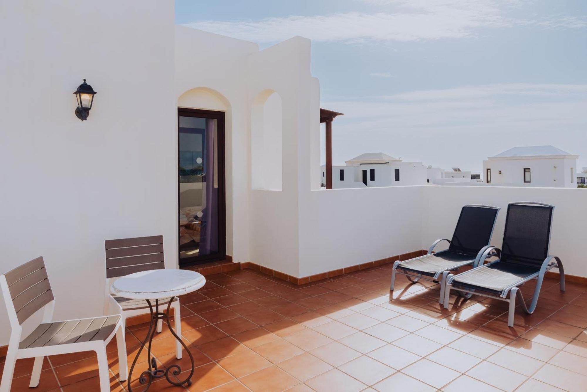 פלאיה בלנקה Villa Lanzarote Deluxe & Spa Pool מראה חיצוני תמונה