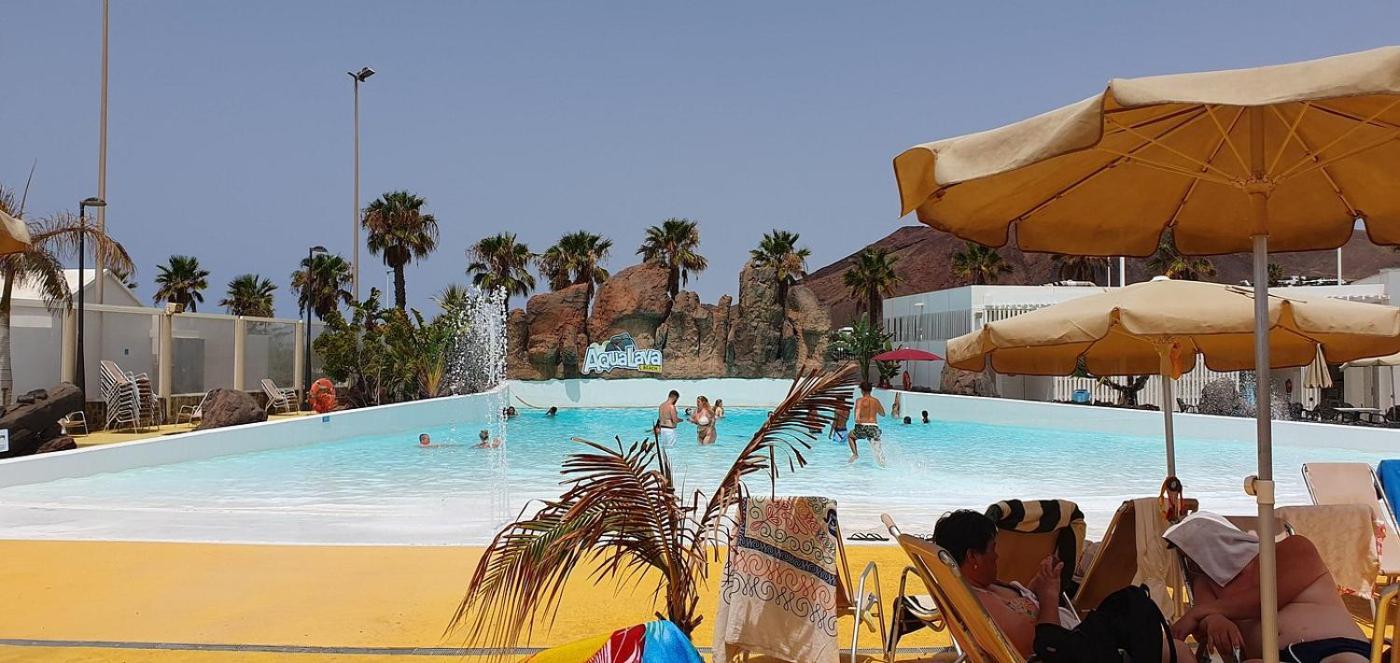 פלאיה בלנקה Villa Lanzarote Deluxe & Spa Pool מראה חיצוני תמונה